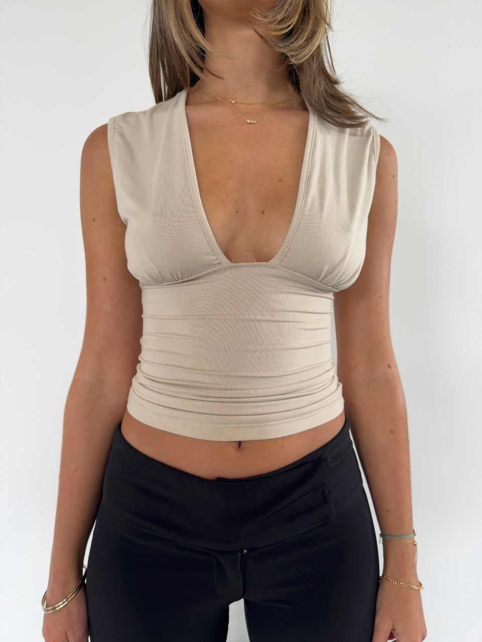 V Cut Top